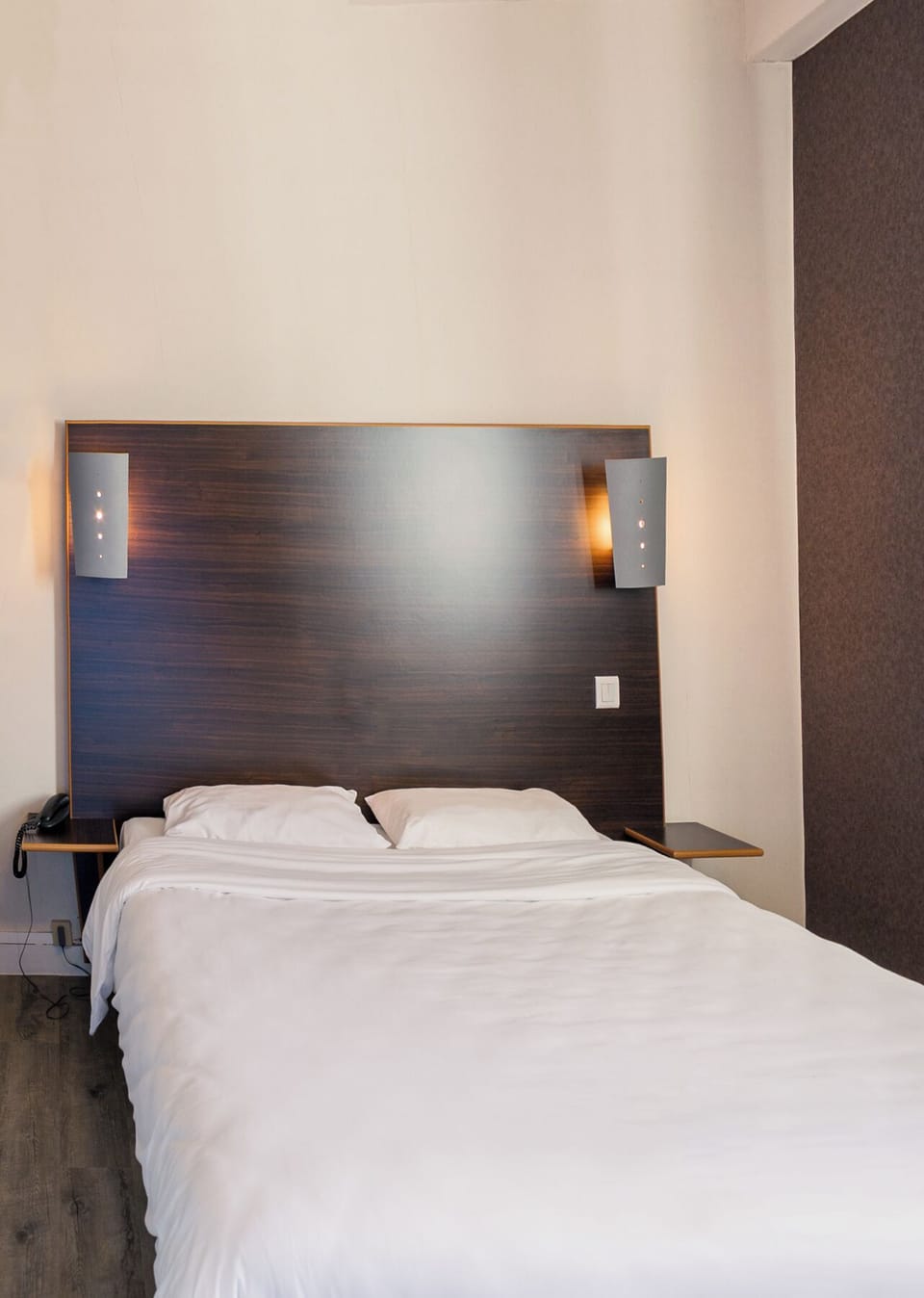 Standard Double Room, 1 Double Bed | Desk, soundproofing, free WiFi, bed sheets