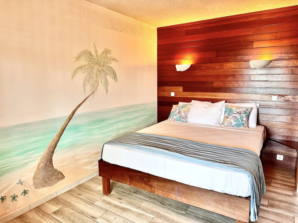 Superior Studio, Sea View | In-room safe, desk, soundproofing, free cribs/infant beds