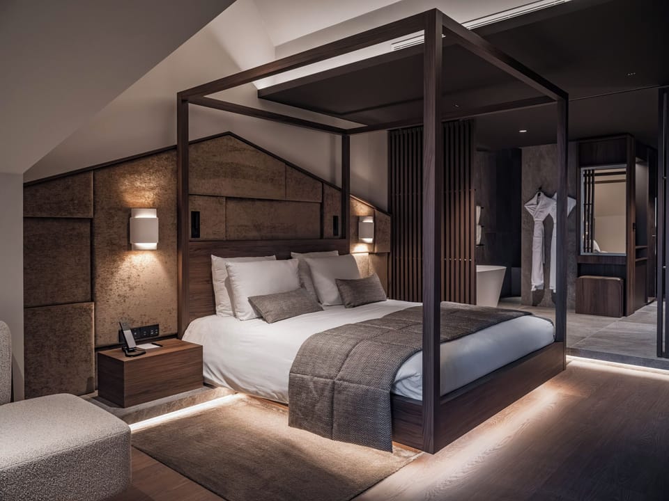 Junior Suite (Access to Yonasaya Spa) | In-room safe, desk, soundproofing, WiFi (free)