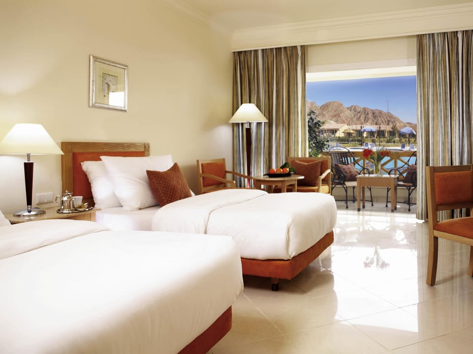 Classic Twin Room, 2 Twin Beds, Sea View | In-room safe, soundproofing, iron/ironing board, free WiFi
