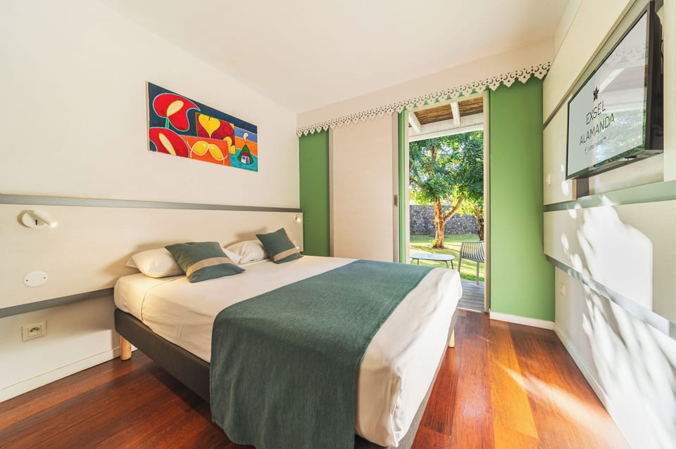 Standard Room | Individually decorated, individually furnished, blackout drapes