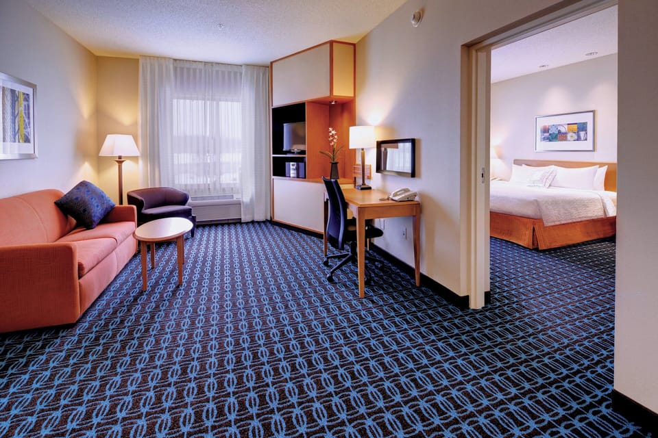 Suite, 1 Bedroom | Premium bedding, desk, blackout drapes, iron/ironing board