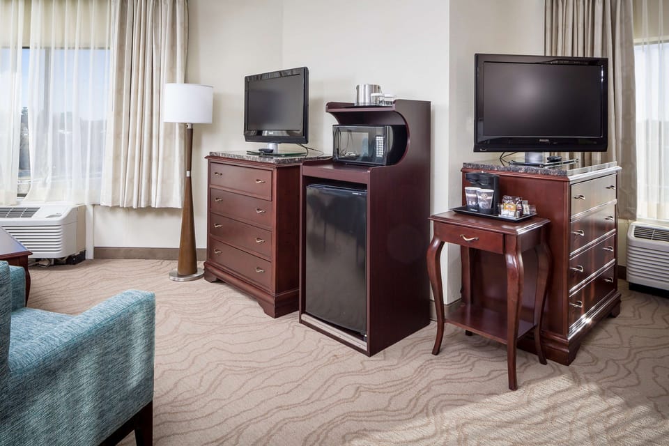 Room, 1 King Bed with Sofa bed (Larger Room) | Hypo-allergenic bedding available, in-room safe, blackout drapes