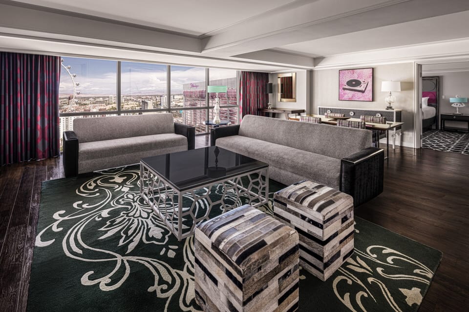 Fab Vice Presidential Suite, 1 King, Non-Smoking | Pillowtop beds, in-room safe, desk, laptop workspace