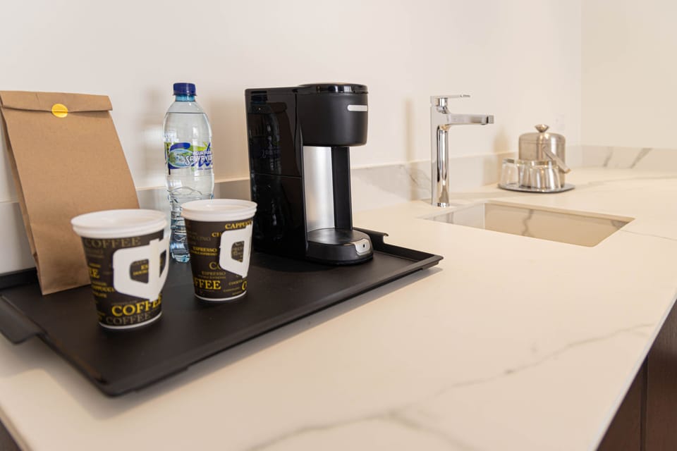 Junior Suite | Private kitchenette | Coffee/tea maker
