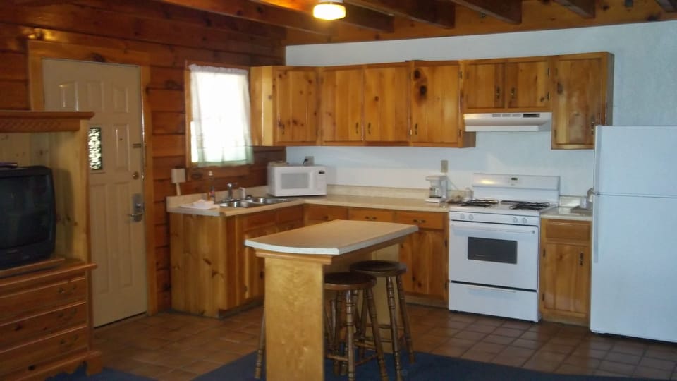 Fridge, microwave, coffee/tea maker