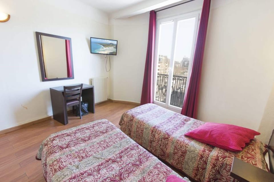 In-room safe, desk, soundproofing, iron/ironing board