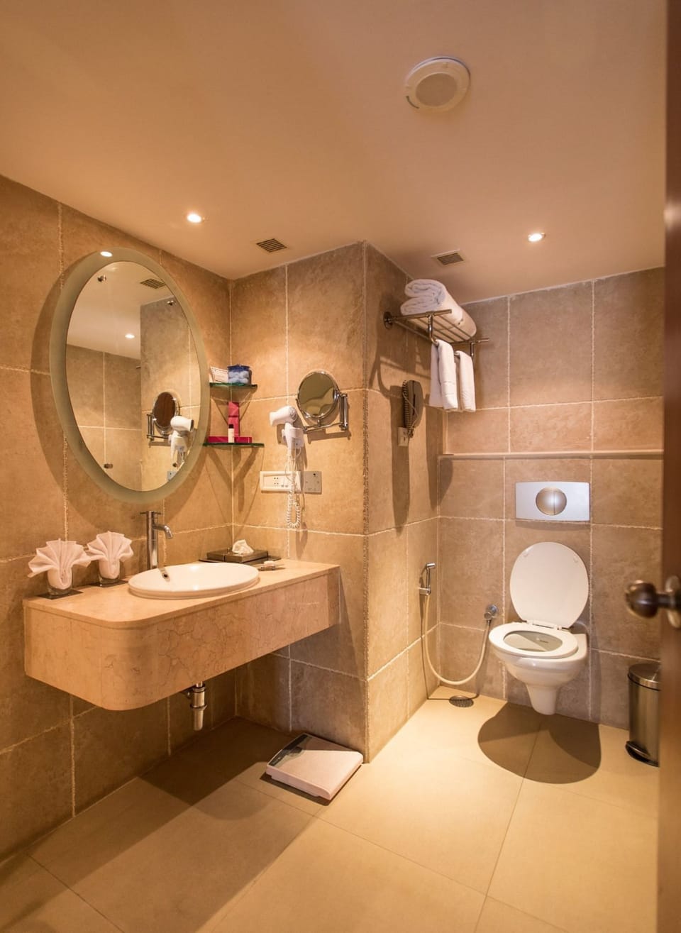 Free toiletries, towels