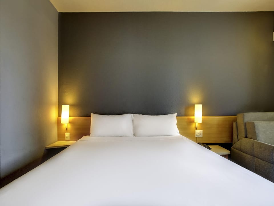 Room, 1 Double Bed with Sofa bed | Hypo-allergenic bedding, minibar, in-room safe, desk