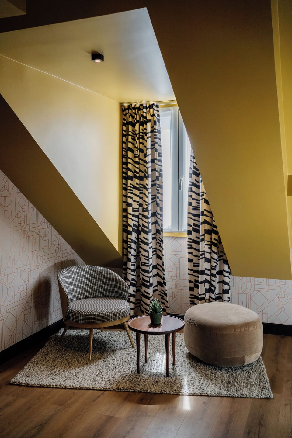 Junior Suite Quadruple | In-room safe, desk, blackout drapes, free WiFi