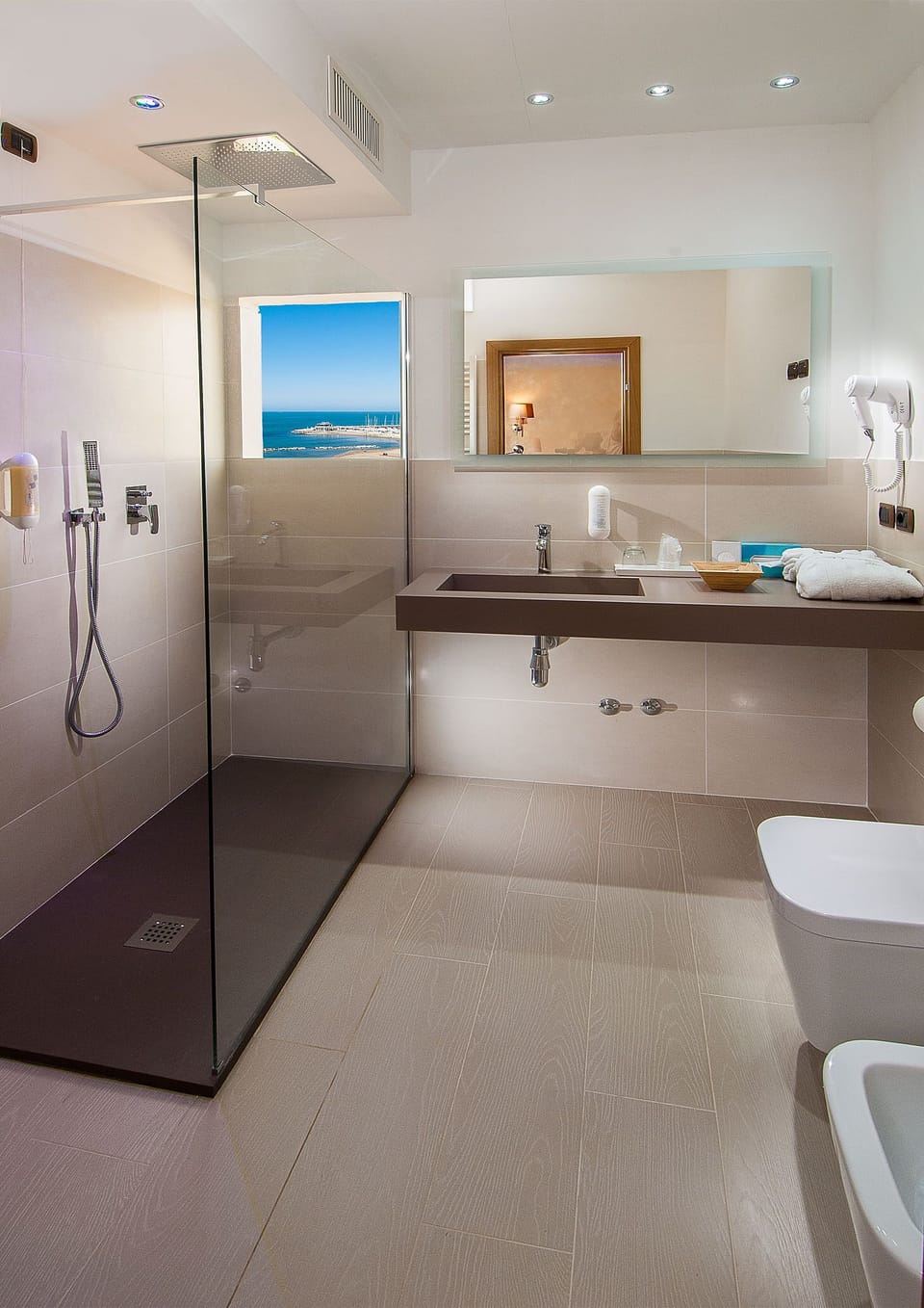 Room amenity