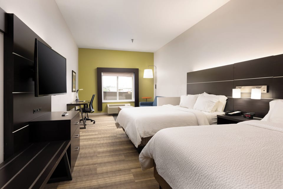 In-room safe, desk, soundproofing, iron/ironing board