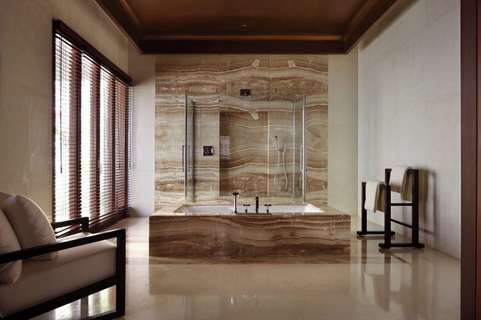 Separate tub and shower, deep soaking tub, rainfall showerhead
