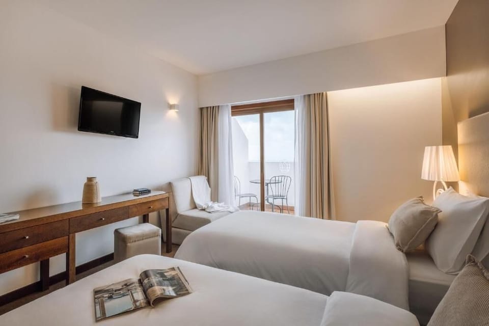 Minibar, in-room safe, desk, blackout drapes