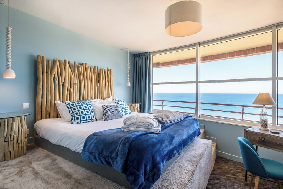 Panoramic Double Room, 1 Queen Bed, Ocean View | Bathroom | Jetted tub, free toiletries, hair dryer, towels