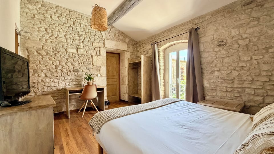 Superior Double Room | Desk, free WiFi, bed sheets, wheelchair access