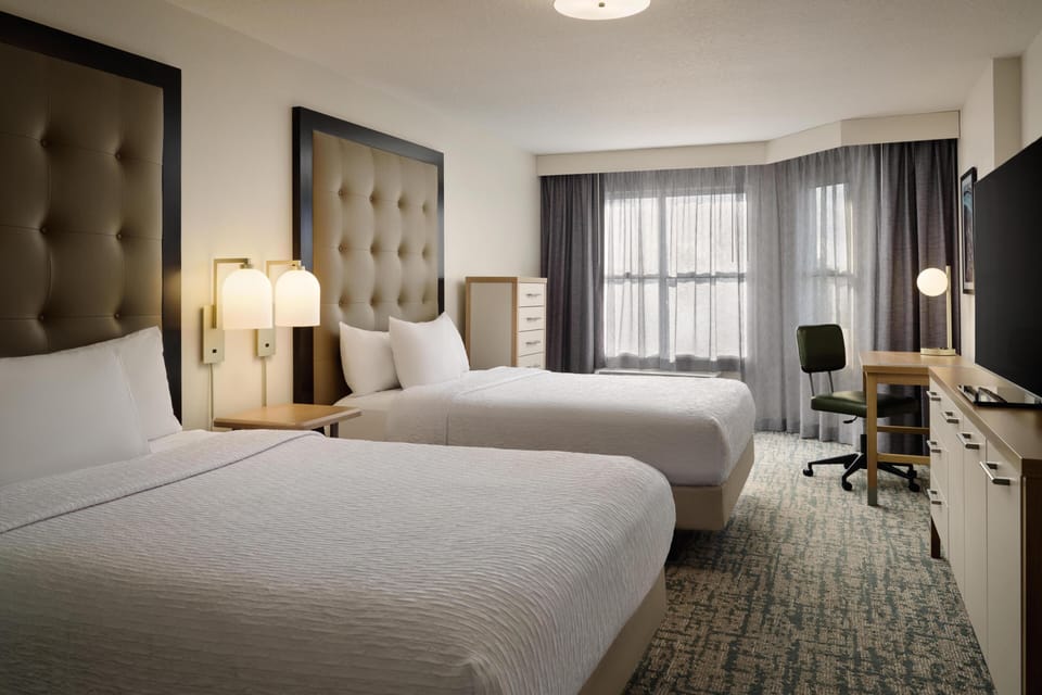 Premium bedding, pillowtop beds, in-room safe, desk