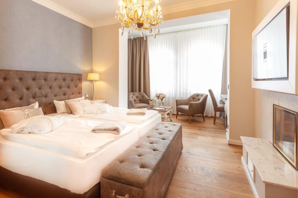 Superior Double Room | Hypo-allergenic bedding, minibar, in-room safe, soundproofing