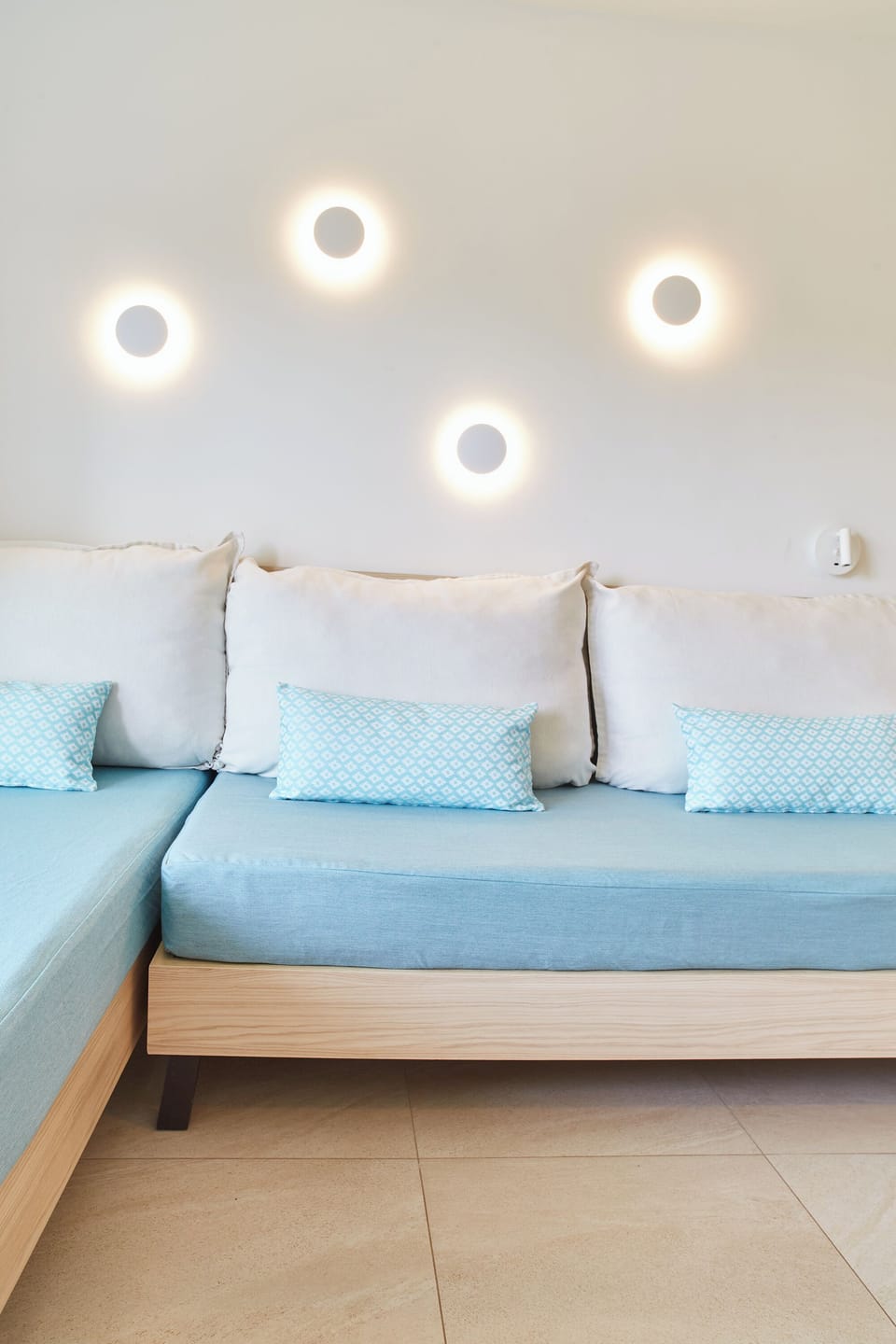 Comfort Apartment, 1 Bedroom | Living area | 32-inch flat-screen TV with satellite channels, TV, table tennis