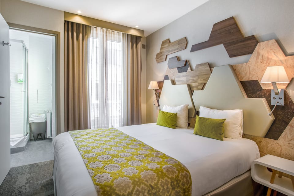 In-room safe, desk, iron/ironing board, free WiFi