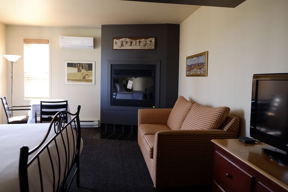 Signature Room | Individually decorated, desk, blackout drapes, iron/ironing board