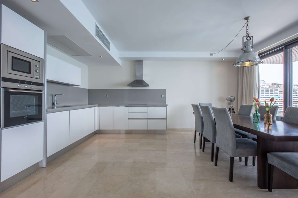 Premium Suite, 3 Bedrooms | Private kitchenette | Coffee/tea maker