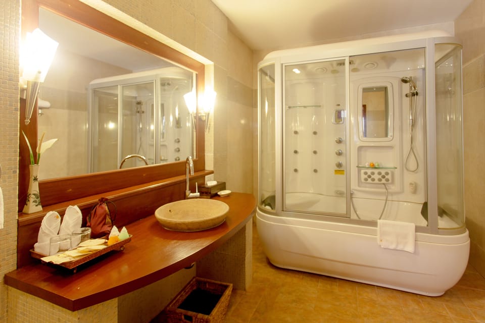 Presidential  Villa, Double with Twin | Bathroom | Combined shower/tub, jetted tub, rainfall showerhead