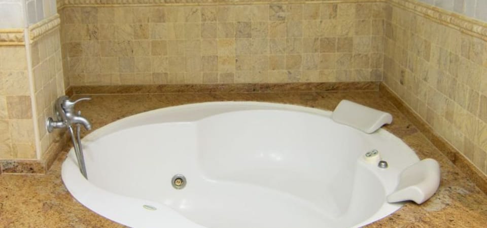 Triple Room | Bathroom | Bidet, towels