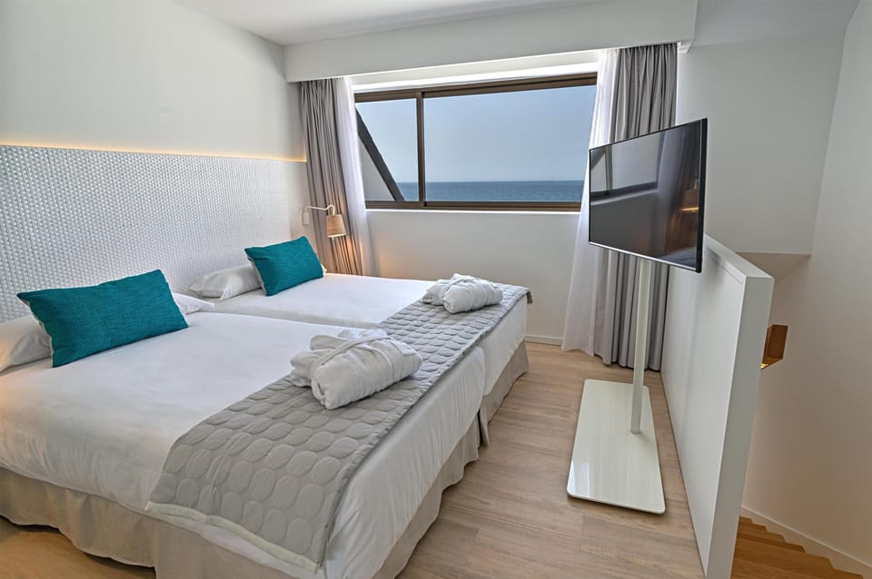 Minibar, in-room safe, desk, blackout drapes