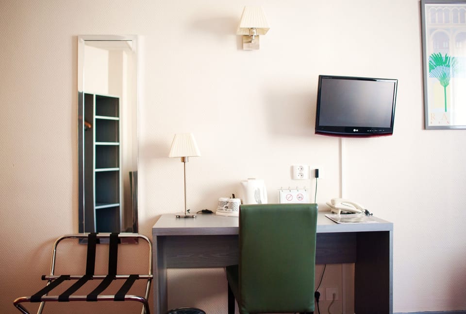 Twin Room | Room amenity