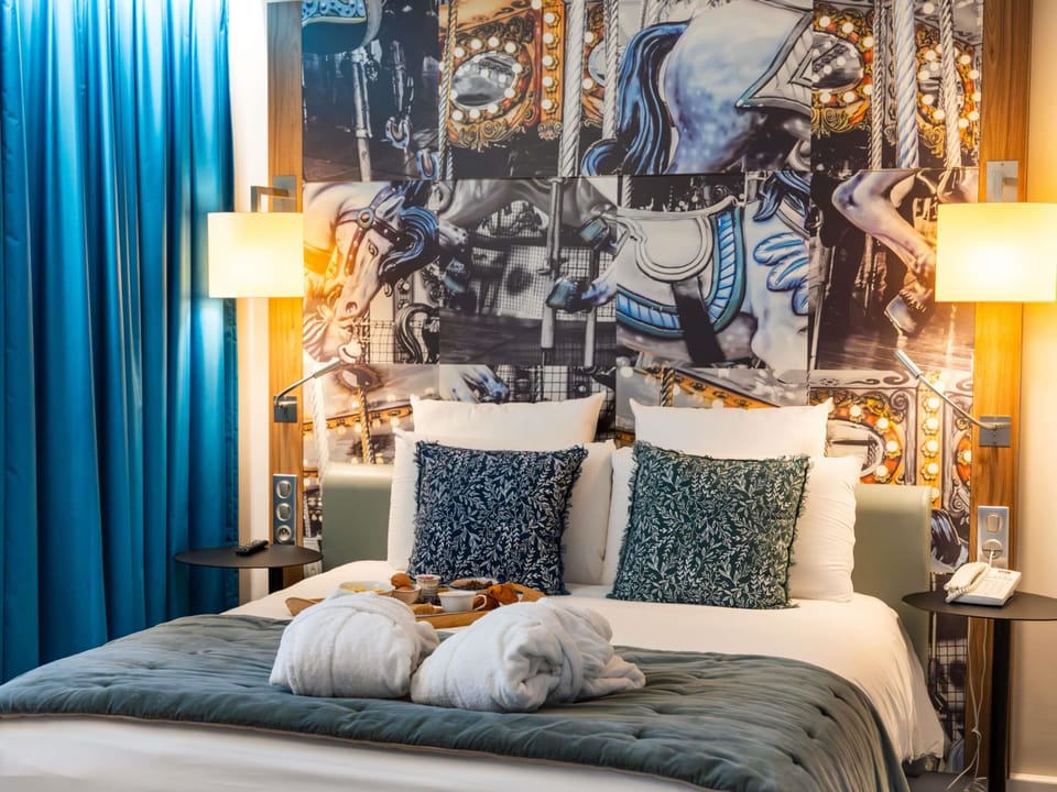 Pillowtop beds, in-room safe, individually furnished, desk