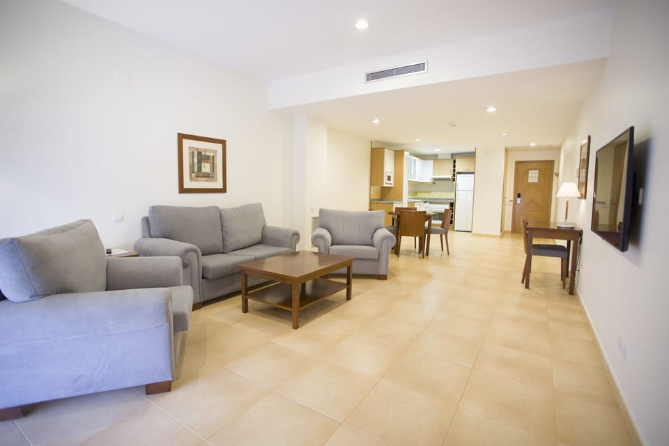 Apartment, 1 Bedroom | Premium bedding, in-room safe, desk, blackout drapes