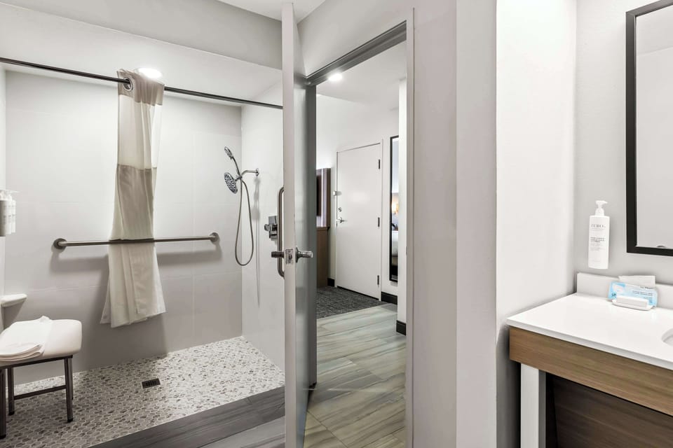 Bathroom shower