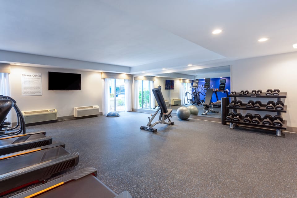 Holiday Inn Express Clearwater East - Icot Center by IHG Hotel in Largo