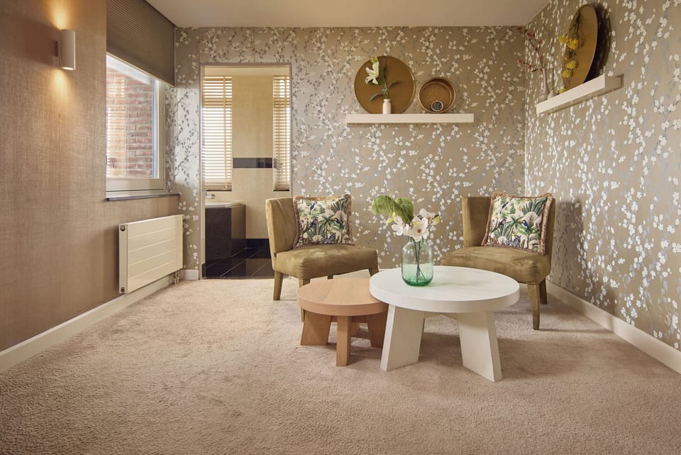 Panoramic Suite, 1 King Bed, Jetted Tub, Tower | In-room safe, desk, blackout drapes, soundproofing