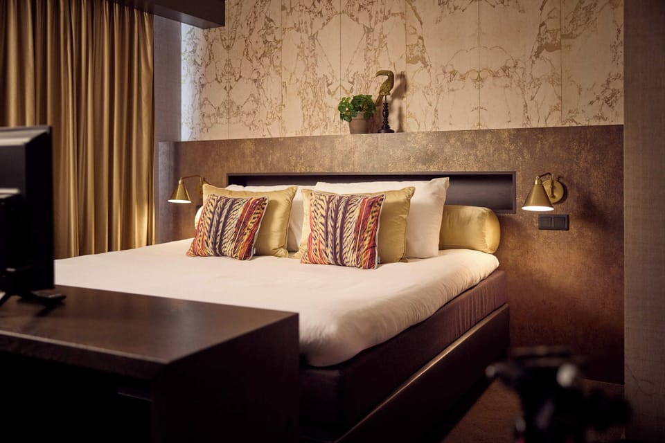 Royal Suite, 1 King Bed, Jetted Tub | In-room safe, desk, blackout drapes, soundproofing