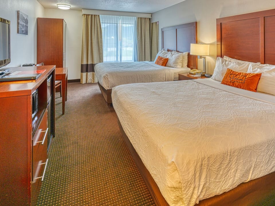 Standard Double Room | Pillowtop beds, in-room safe, laptop workspace, blackout drapes