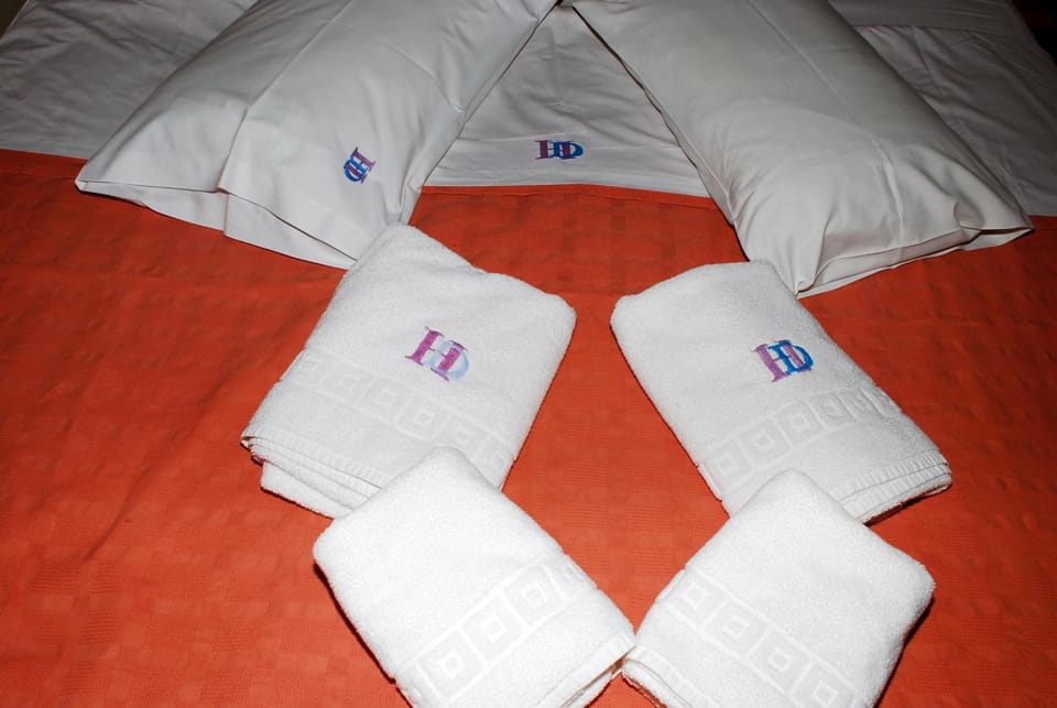 Premium bedding, Select Comfort beds, free WiFi