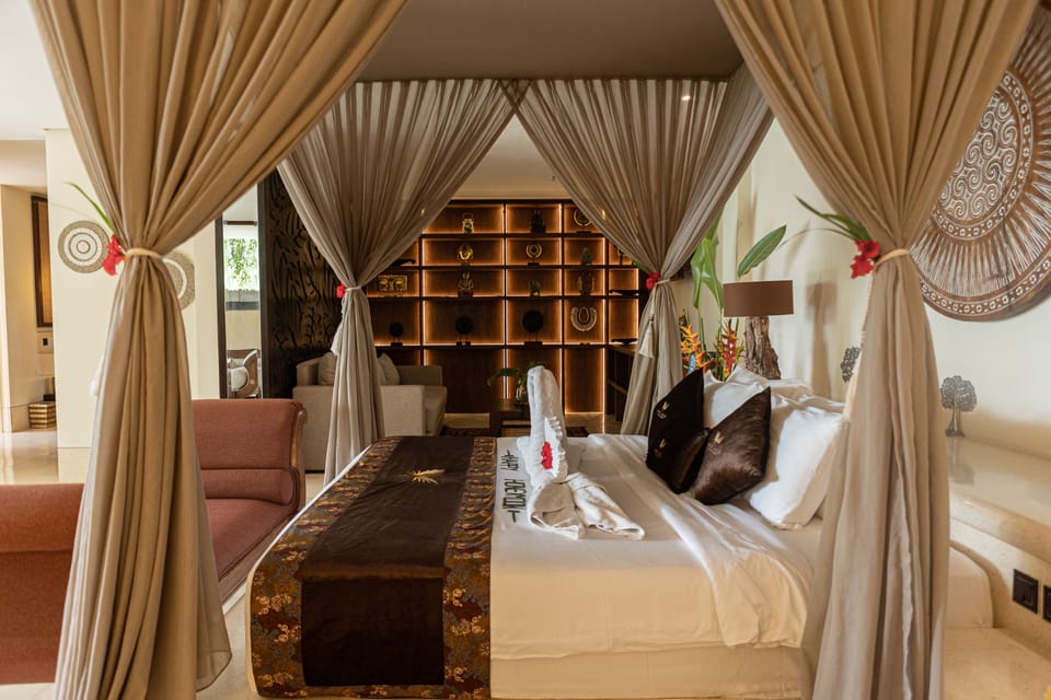Egyptian cotton sheets, premium bedding, minibar, in-room safe
