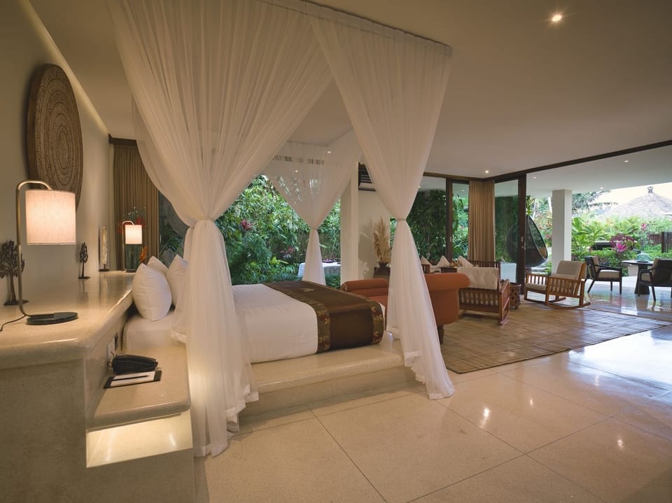 Presidential Suite | Egyptian cotton sheets, premium bedding, minibar, in-room safe
