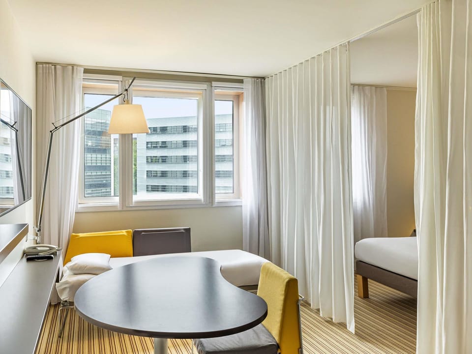 In-room safe, desk, blackout drapes, soundproofing