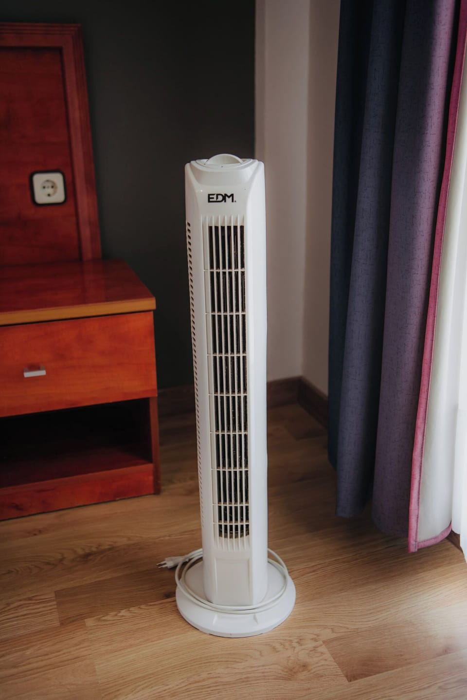 Double Room | Desk, blackout drapes, free WiFi, bed sheets