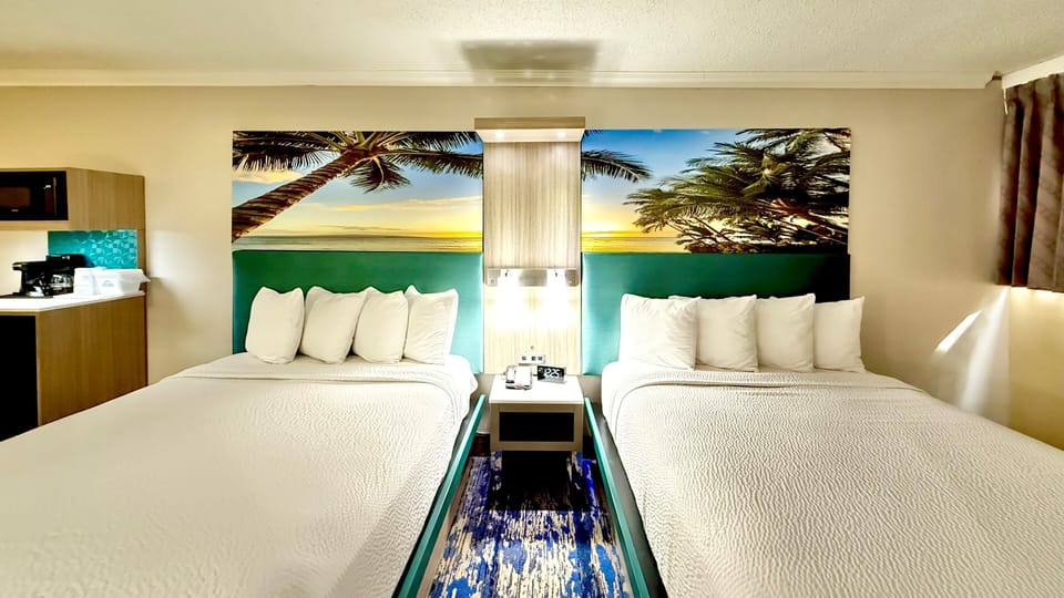 Premium bedding, in-room safe, desk, laptop workspace
