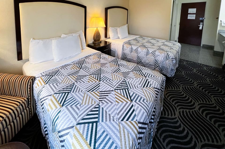 Iron/ironing board (on request), WiFi (free), alarm clocks, bed sheets