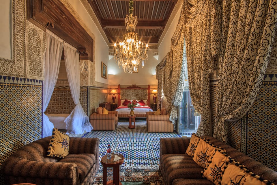 Royal Suite | Minibar, in-room safe, blackout drapes, WiFi (free)
