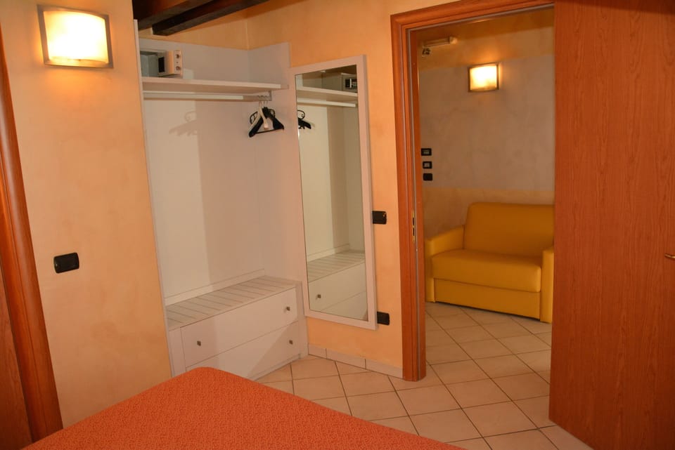Minibar, in-room safe, desk, soundproofing