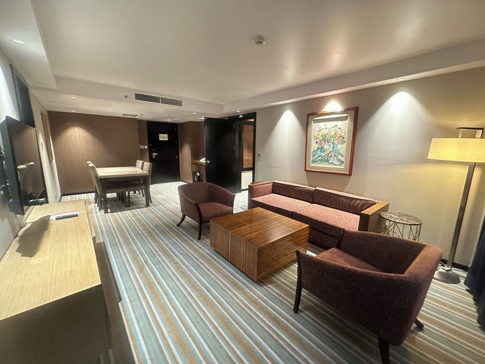 One-Bedroom Suite | Premium bedding, minibar, in-room safe, desk