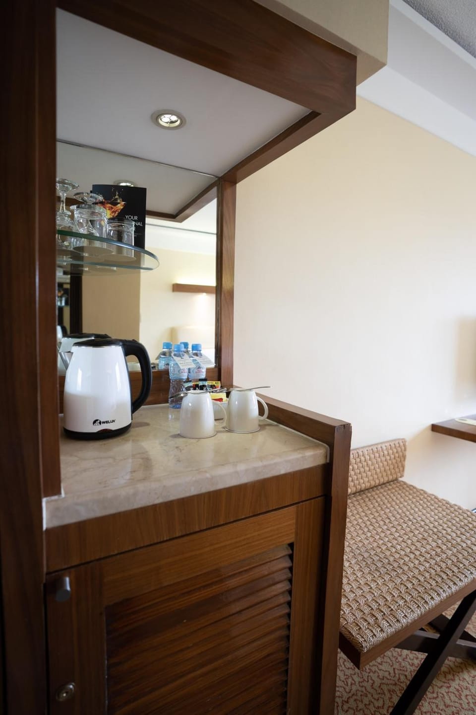 Deluxe Room, Mountain View | Premium bedding, minibar, in-room safe, desk