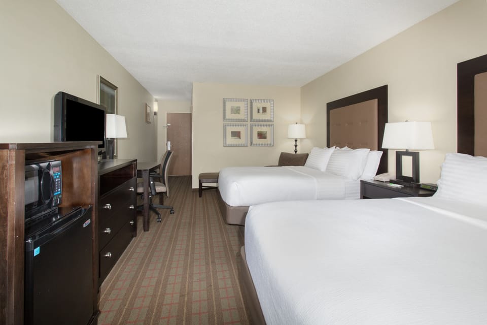 Standard Room, 2 Double Beds | Desk, iron/ironing board, cribs (free), rollaway beds (surcharge)