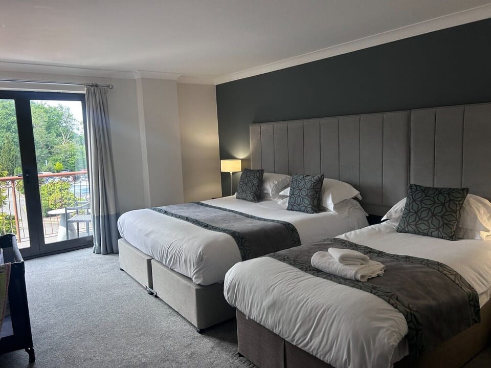 Hypo-allergenic bedding, memory foam beds, iron/ironing board, free WiFi